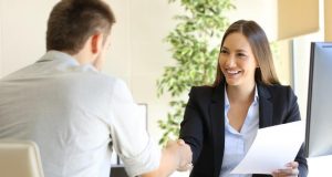 Welcher Kleidungsstil beim Vorstellungsgespräch im Ausland